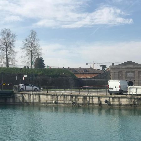 Sebino 11 Apartman Peschiera del Garda Kültér fotó