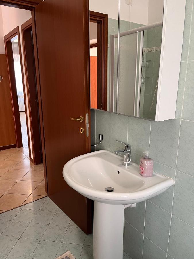 Sebino 11 Apartman Peschiera del Garda Kültér fotó