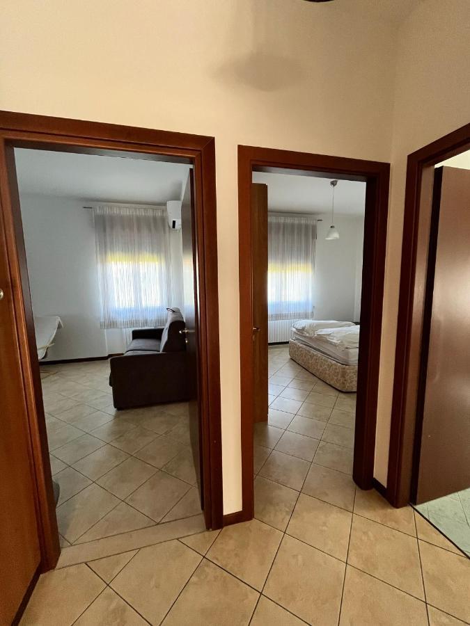 Sebino 11 Apartman Peschiera del Garda Kültér fotó